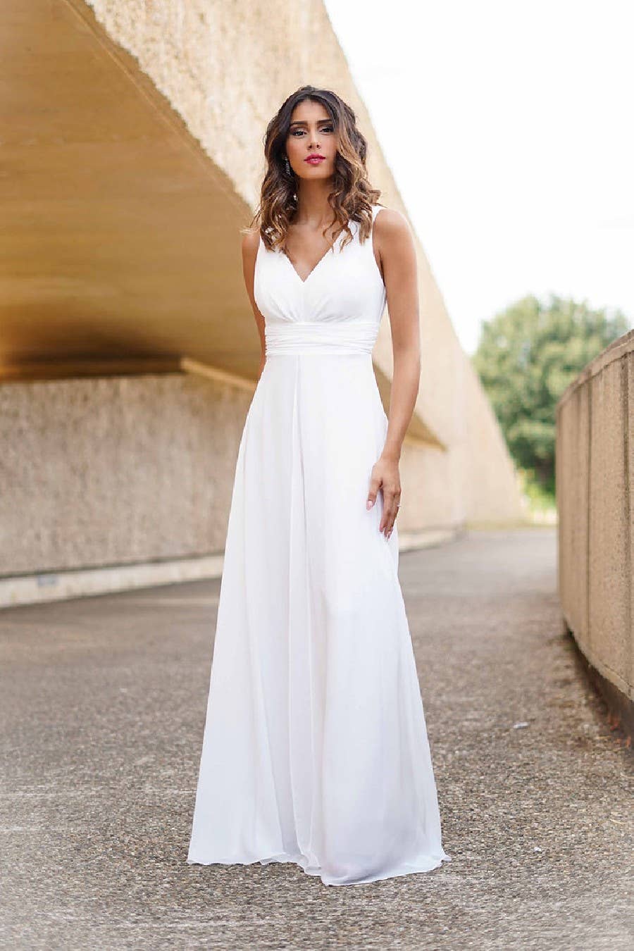 Eva & Lola - Epsilonn – Großhandel Abendkleid – Damen – Jumpsuit-Kleid mit tiefem V-Ausschnitt14