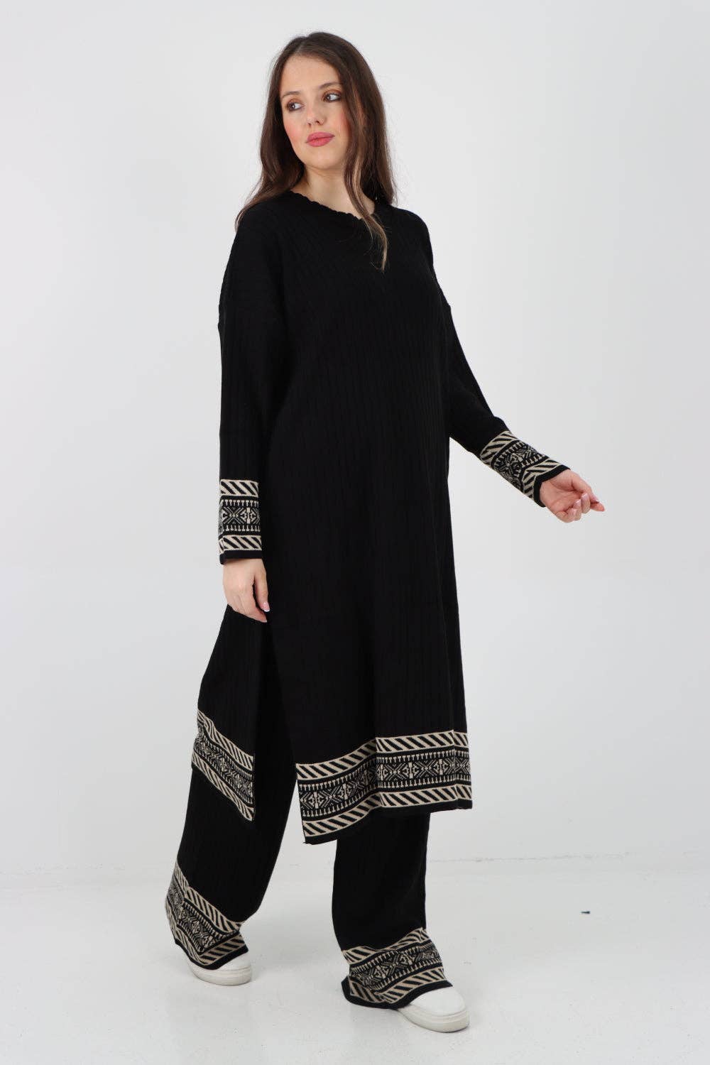 Miss Bold – wholesale Set med topp och byxa – Dam – Italienskt ribbat koord-set med kontrasterande kant för vinter17