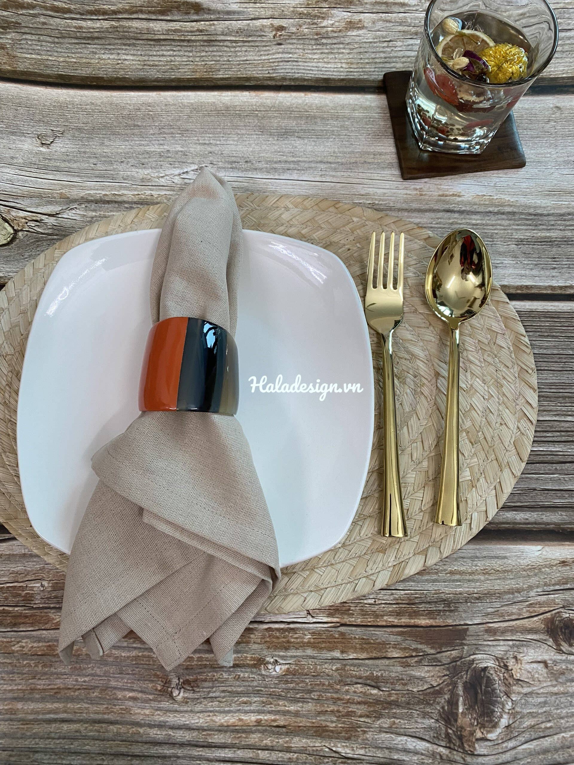 Hala Design - Wholesale Napkin Ring - Lacquered Buffalo Horn Napkin Ring7