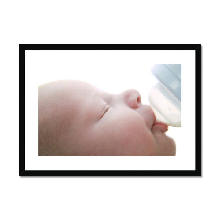 Baby ammande flaska Inramad & Monterad Print för wholesale av Sorbey