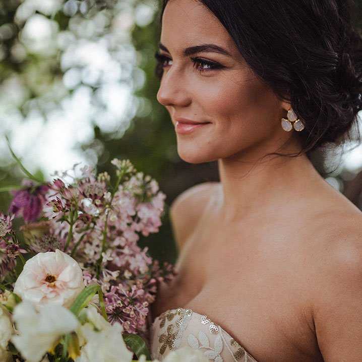 ACUS – wholesale Hängande örhängen – YOGA STORA VITA ÖRHÄNGEN1