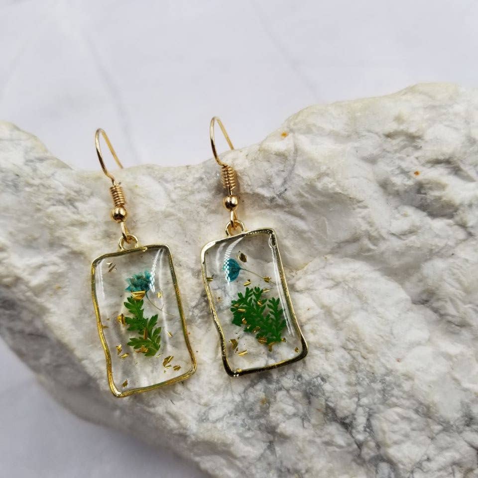 The Pretty Jewellery - Wholesale Dangle Earrings - Gold Plated Dried Flower Rectangle Earrings1