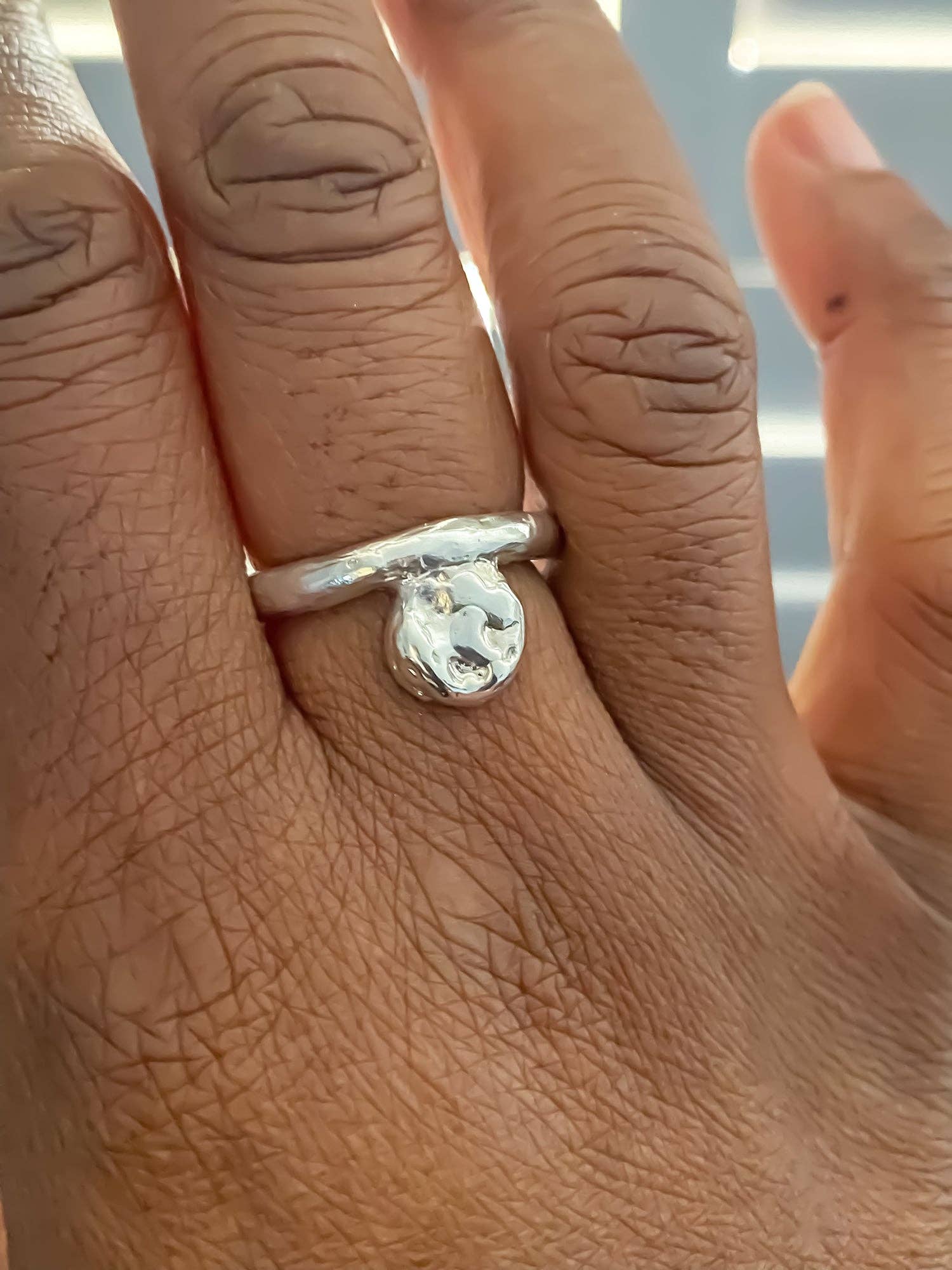 MOCA Jewellery - Wholesale Band/Stacked Ring - Circle Accent Ring0