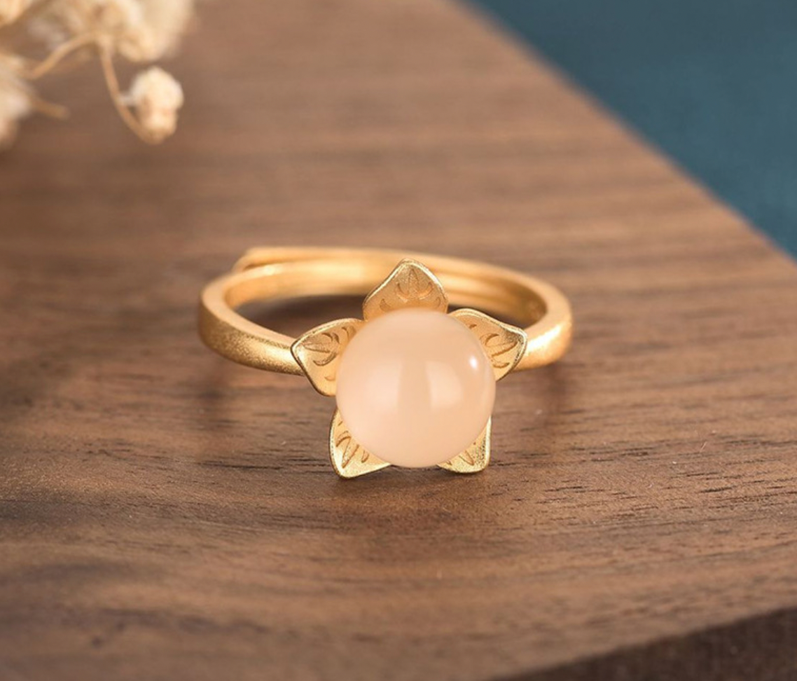 Bright MacMing – Engroshandel Statementring – Jade bold på Golden Flower Open Ring1