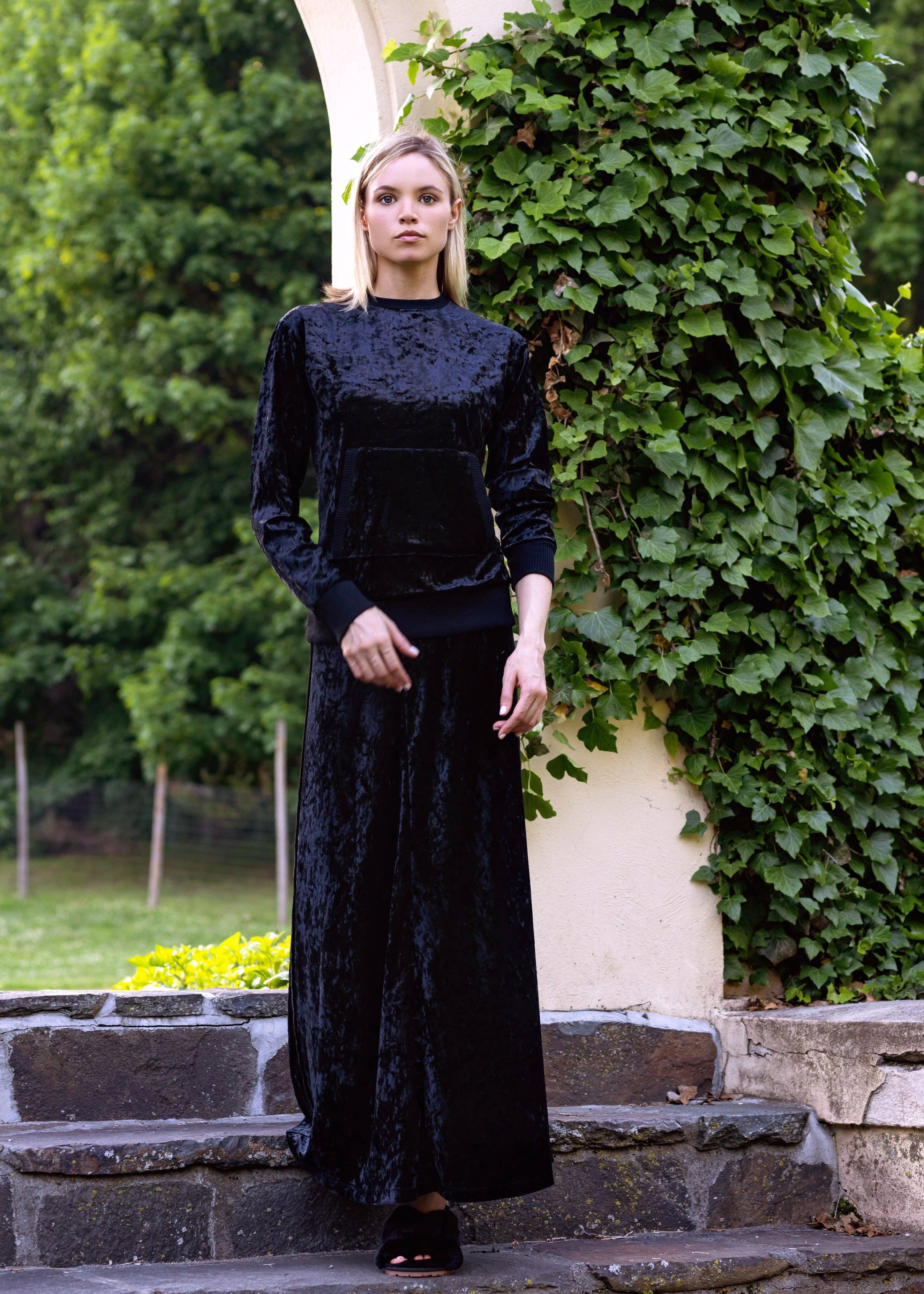 Ellwi Design - Wholesale Hemd- en rokset - Dames - Verpletterde Fluwelen Top & Rok - Zwart2