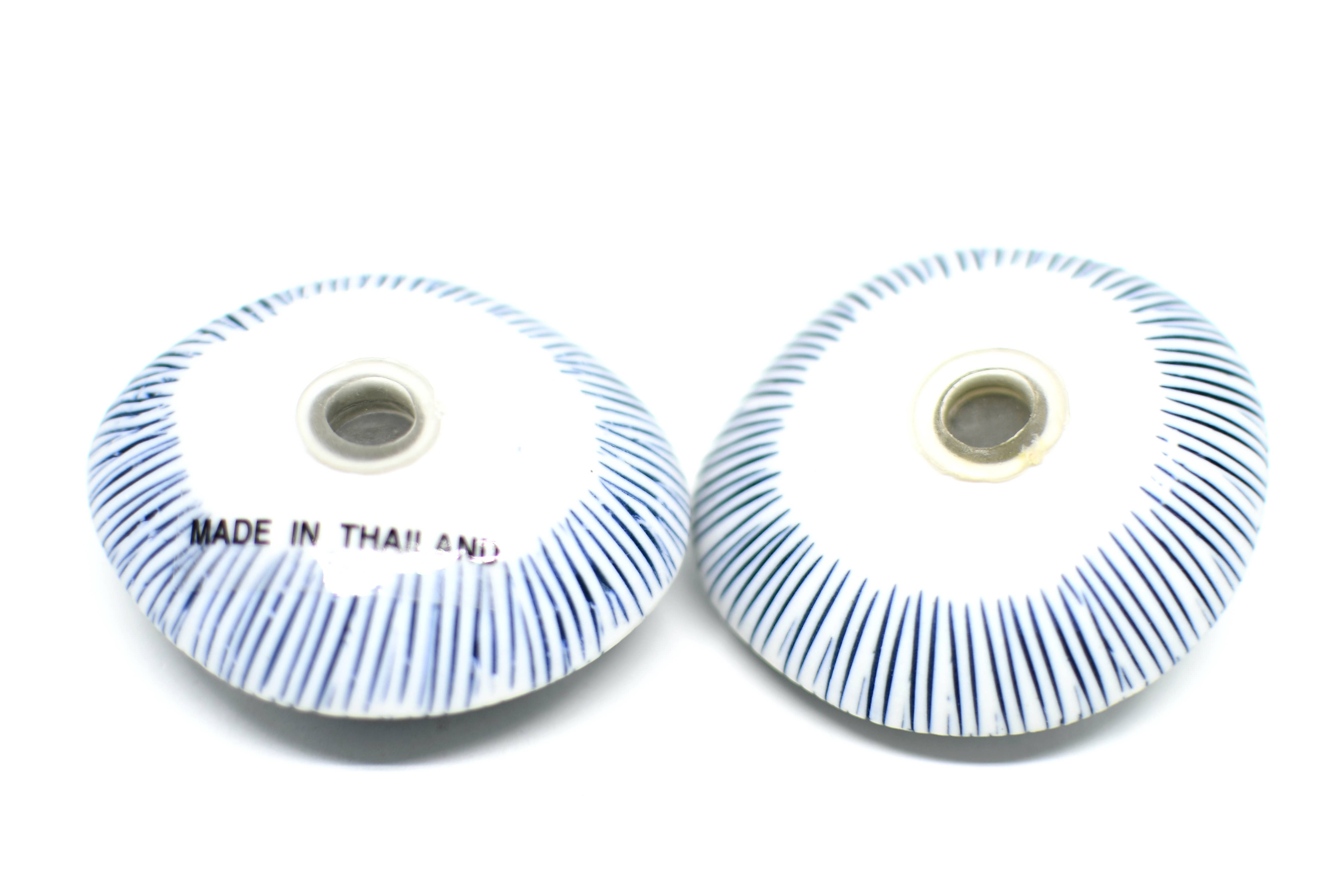 Art Floral Trading LLC - Wholesale Salt & Pepper Shaker Set - SP072W27 Sea Shell Handcrafted Porcelain Salt and Pepper Shaker Set3