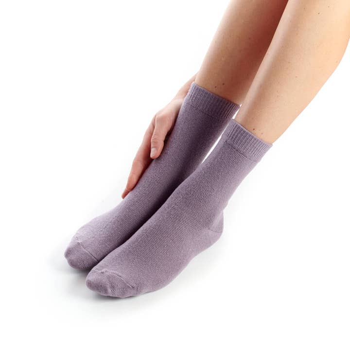 Purple Cashmere Wool Plain Sock for wholesale by FIL DE JOUR