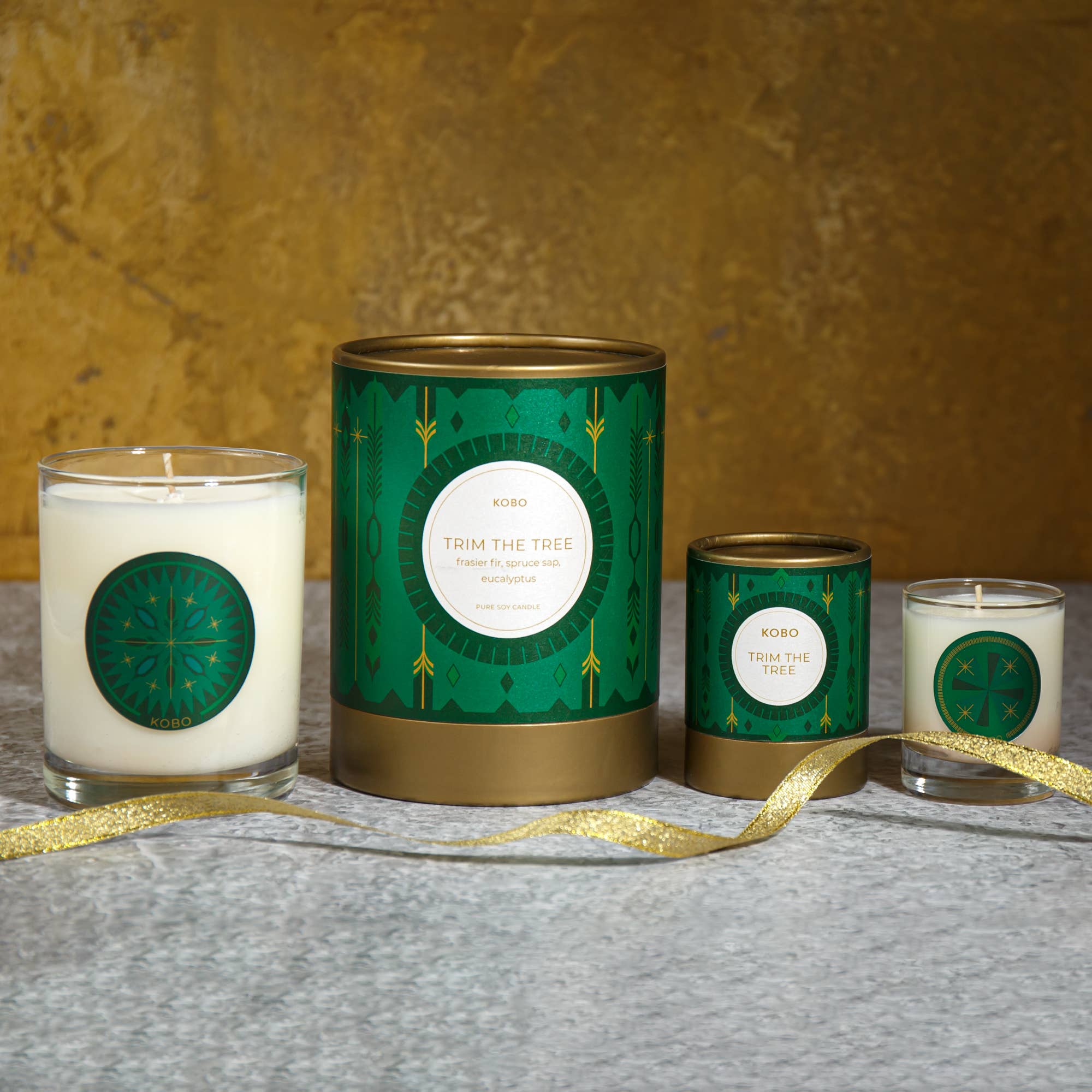 KOBO - Vendita all'ingrosso Candela in vasetto - Mini candela Trim the Tree da 2,3 once.2