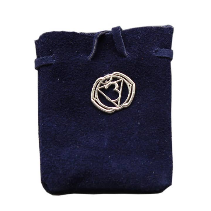 Ruskindspose-Blå Med Chakra Symbol 325X275" for engroshandel hos Eastern Trading