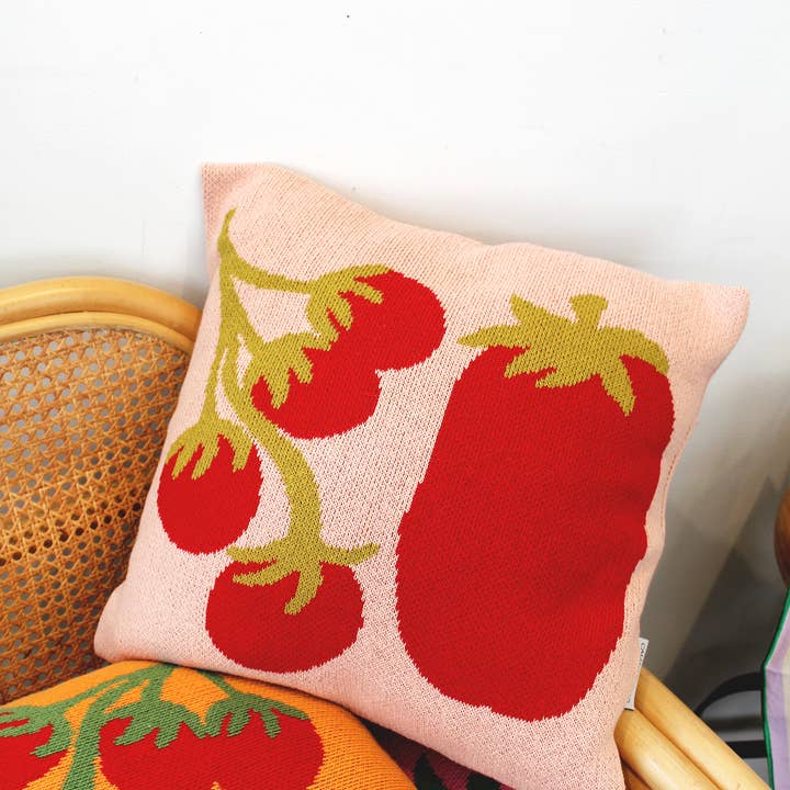 Calhoun & Co. - Wholesale Throw/Decorative Pillow - Tomato Knit Throw Pillow3