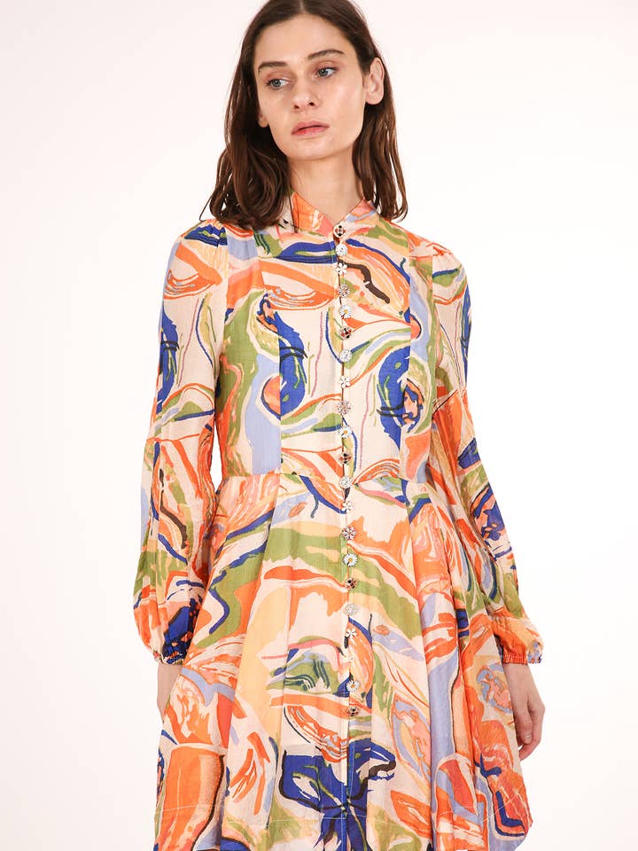 Robe midi évasée à imprimé abstrait et multi-ornements PM3096 pour la vente par Beulah Style