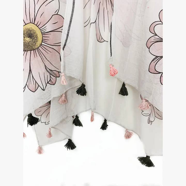 JC Sunny Fashion - Wholesale Kimono - Women's - Handcrafted Tassel-Hem Floral Kimono