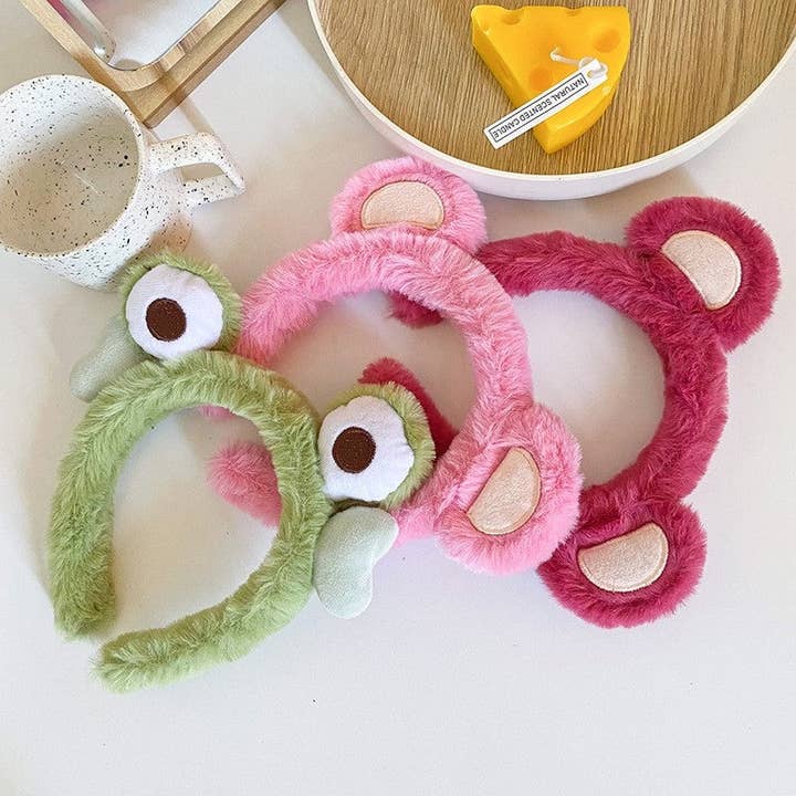 Serre-tête Oreilles d'Ours Fraise Grenouille Douce pour la vente par Plush Looks