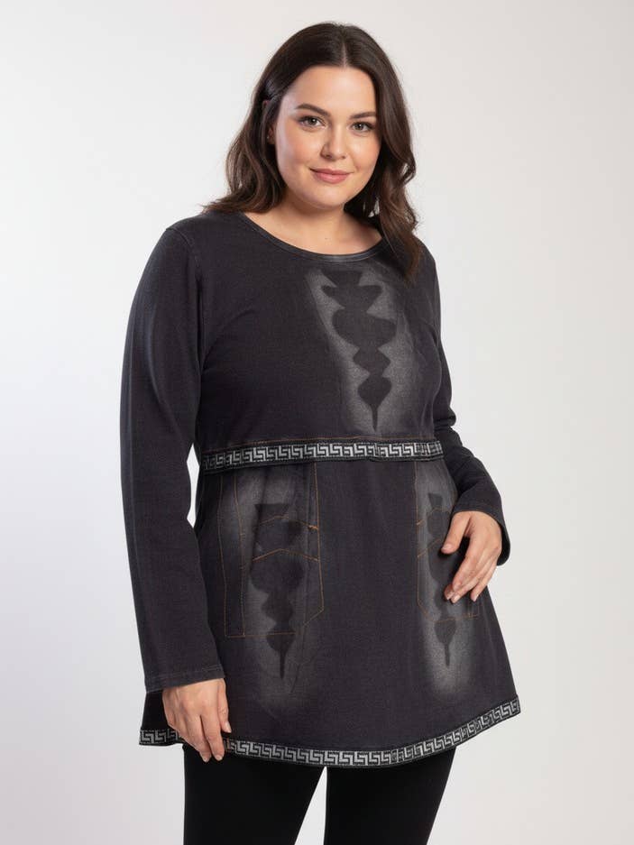 Grote maat jurk met tie-dye spijkerlook (A926) voor wholesale door Pomme Rouge Paris