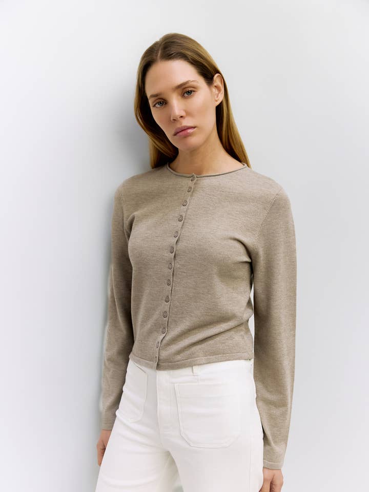 Le Cardigan Shea | Cardigan à Col Roulé pour la vente par All Row