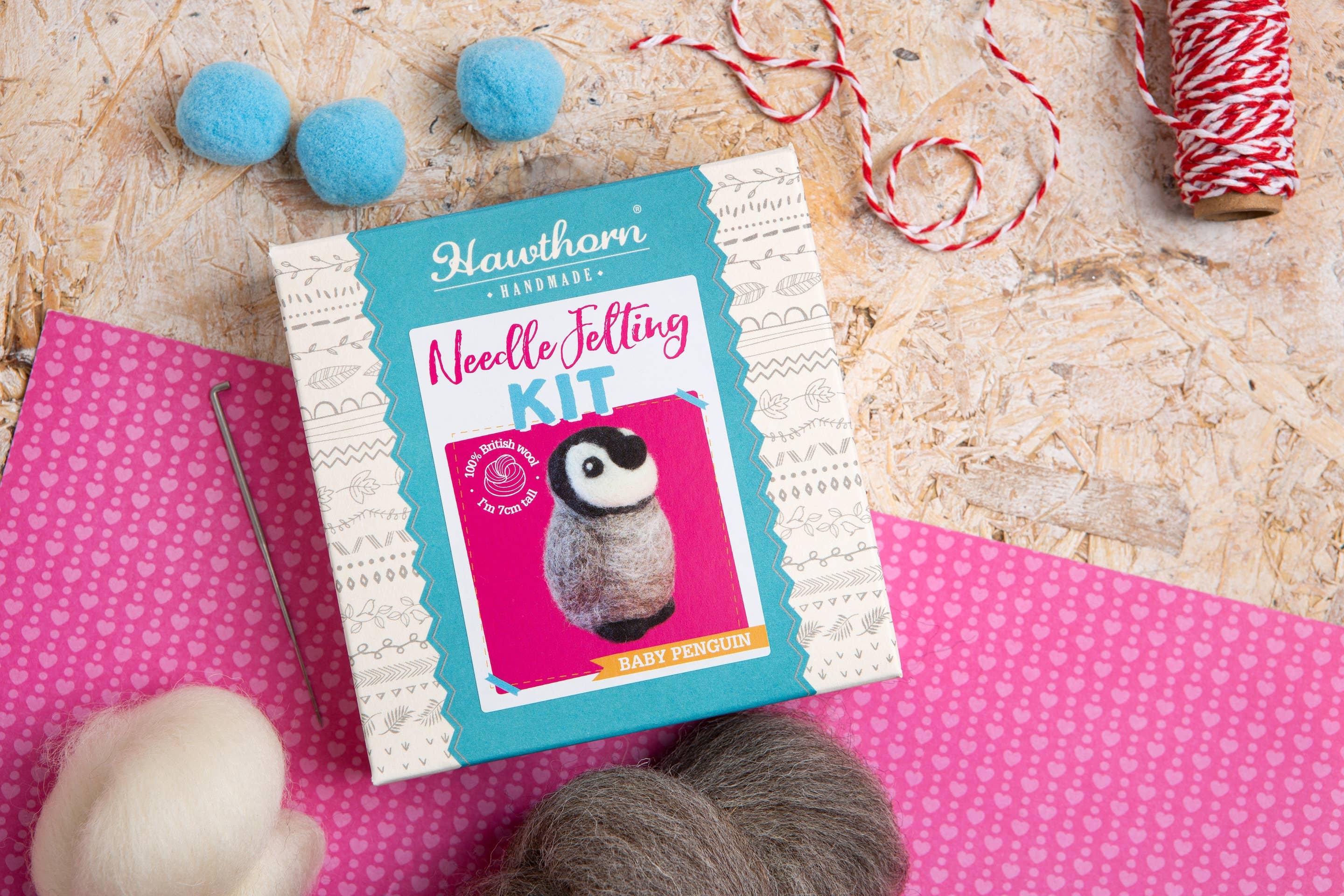 Hawthorn Handmade (US Duties Paid) – wholesale DIY craft kit – Baby Penguin Mini Felting Kit4