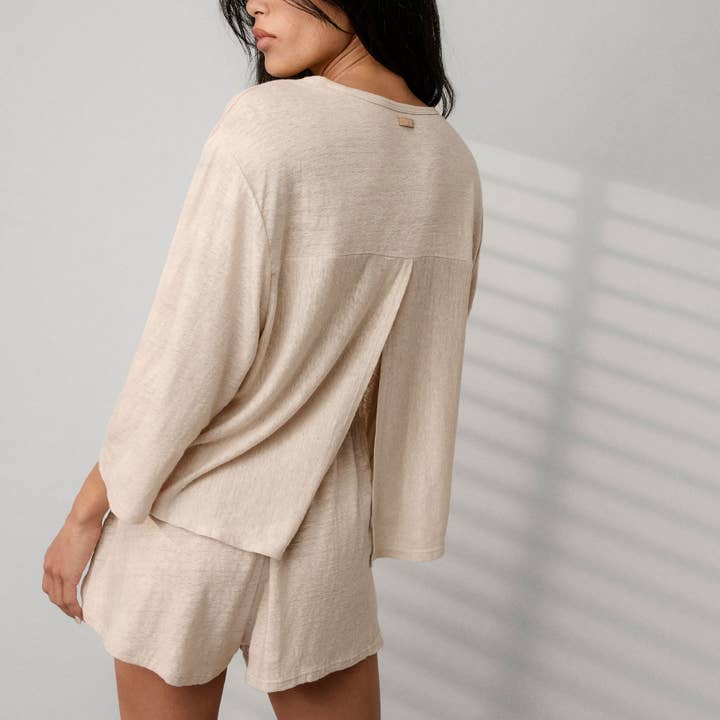 Quercia Sbadigliante Top in maglia di lino con spacco posteriore in vendita all'ingrosso su Faire