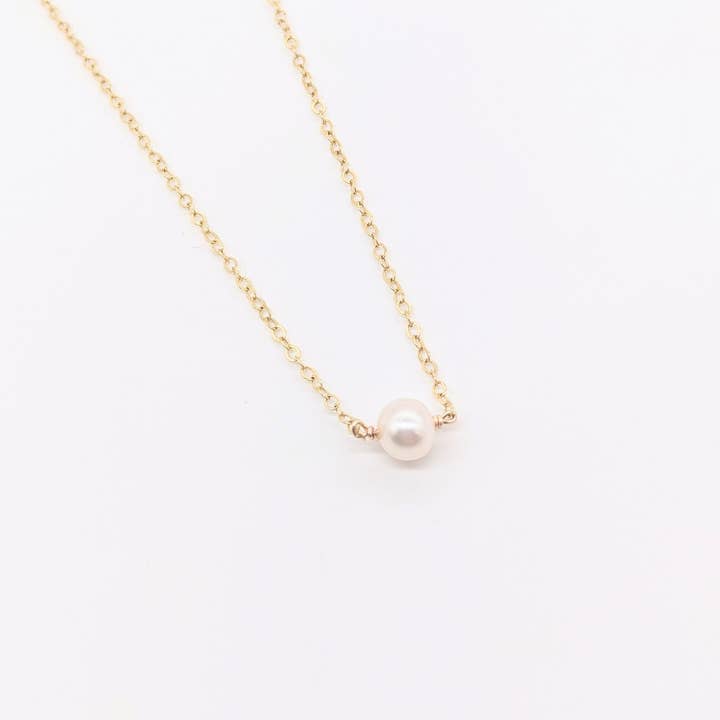 Forai - Vente Colliers à pendentif - Collier de perles Leeda en or 14 carats rempli0