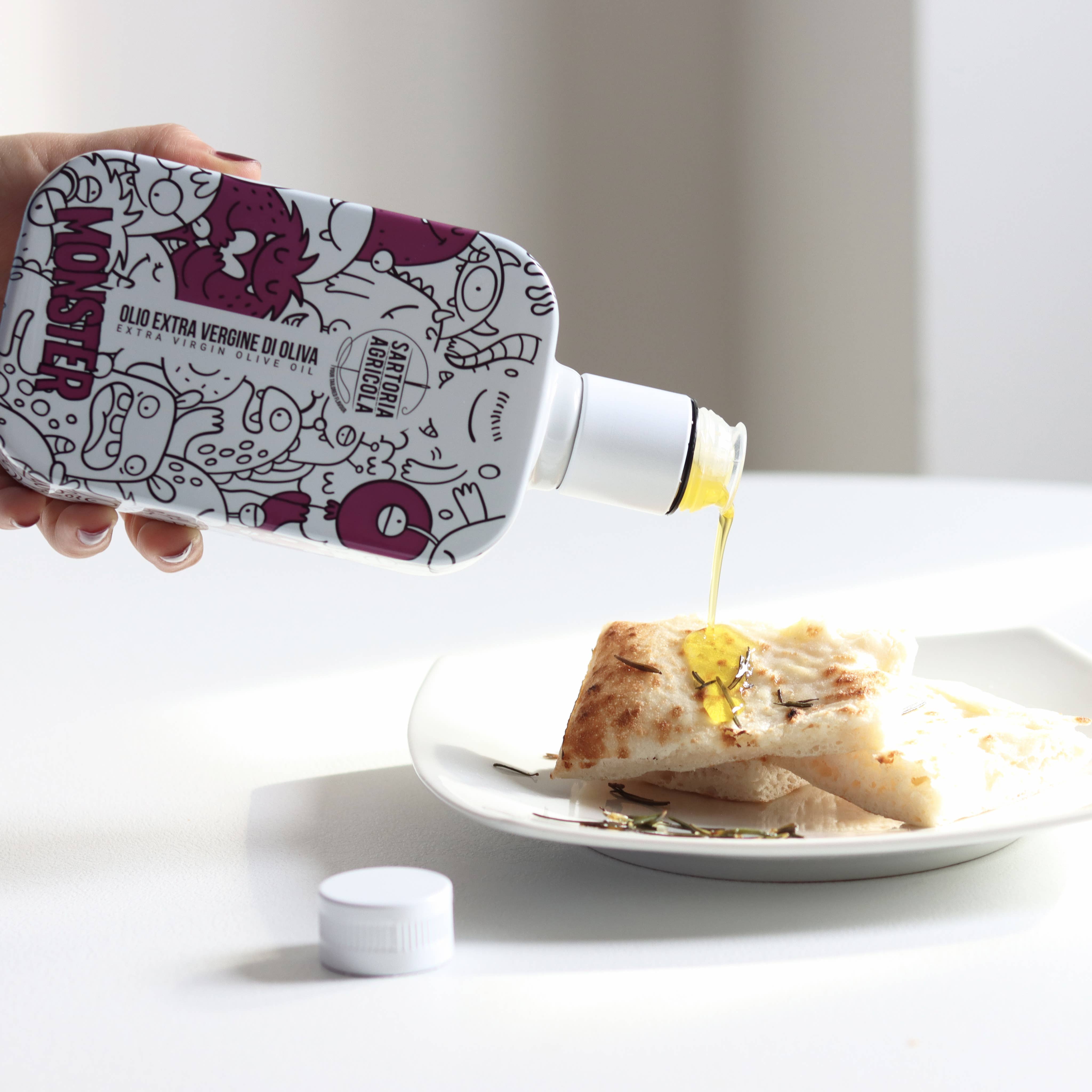 Donna Francesca – wholesale Olive oil – MONSTER - EVO Oil - Made in Italy Premium 500 ml1