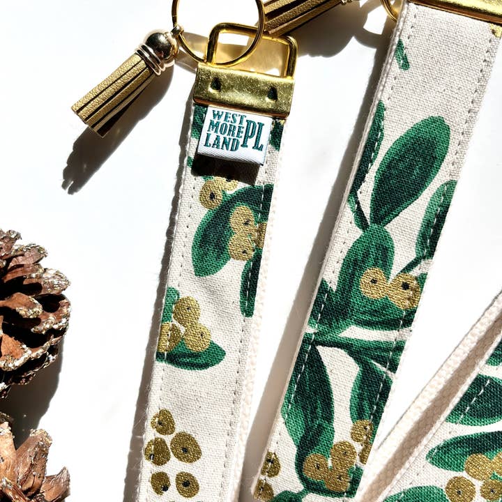 Westmoreland Place - Wholesale Keychain - Women's - Limited Winter Edition - Greenery & Gold Key Fob Wristlet1
