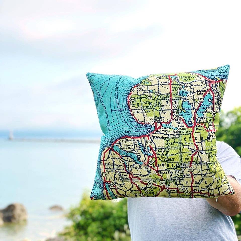 Daisy Mae Designs - Wholesale Throw/Decorative Pillow - Custom Map Pillow Decorative Throw Pillow Choose Any Town23