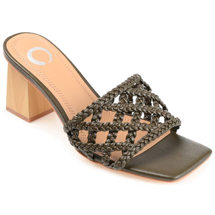 Journee Collection Women's Tru Comfort Foam™ Evvie Pump for wholesale by Journee