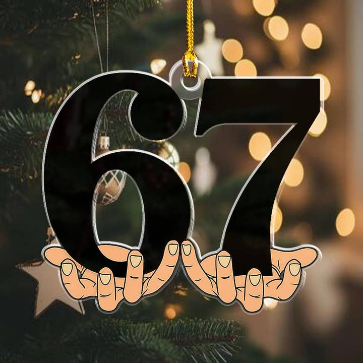 Embrova – Großhandel Verzierung – Benutzerdefinierter Name Virale 67 Acrylornament, Sechs Sieben Ornament1