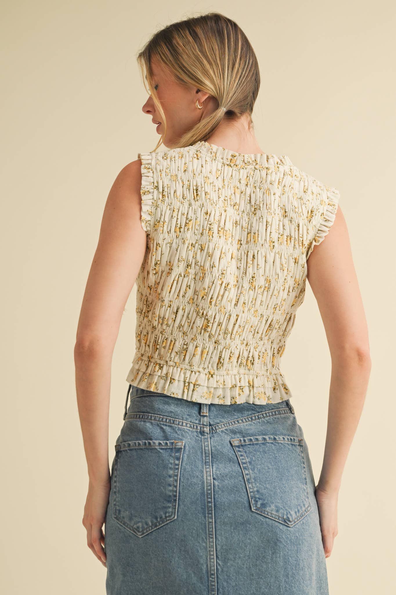 &MERCI - Wholesale Blouse - Women's - SMOCKED RUFFLE TIE FRONT TOP MTP39946