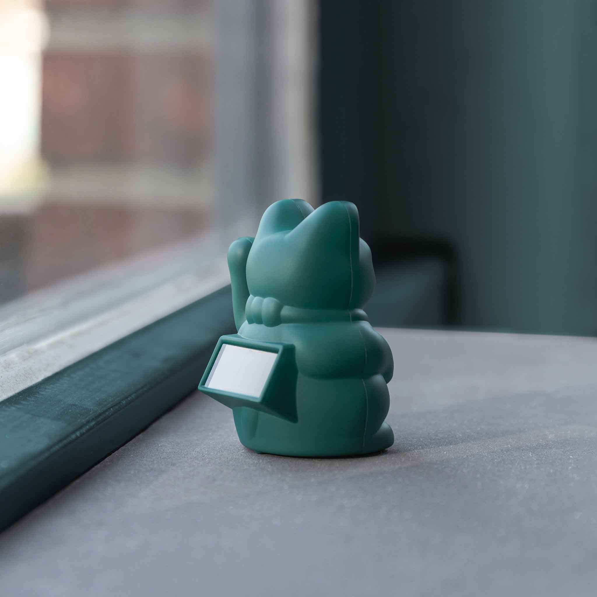 DONKEY - Wholesale Decorative Figurine - Glückskatze Solar Grün5