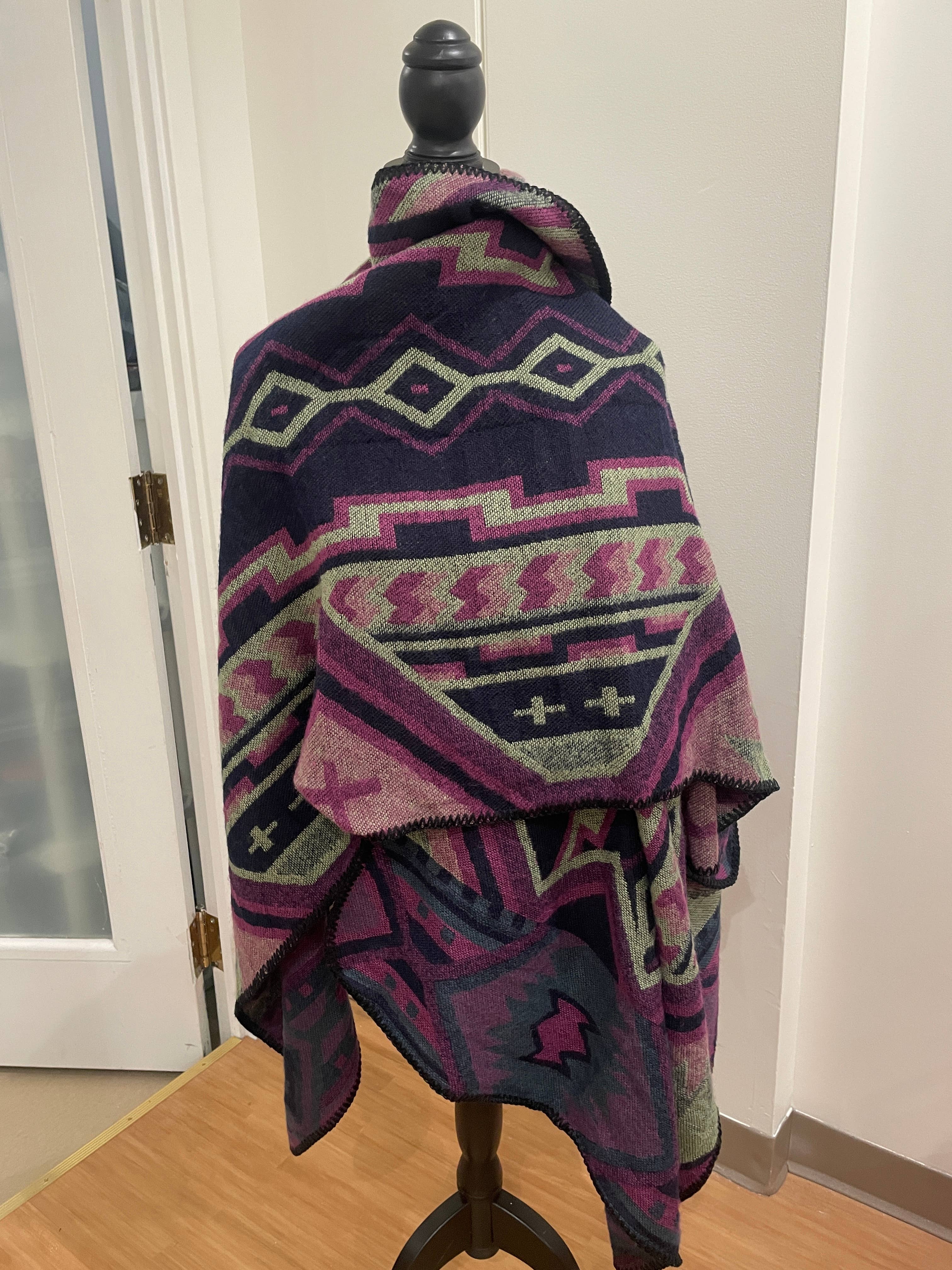 AMMA JO - Wholesale Wrap - Women's - Style Shawl - Purple Hues1