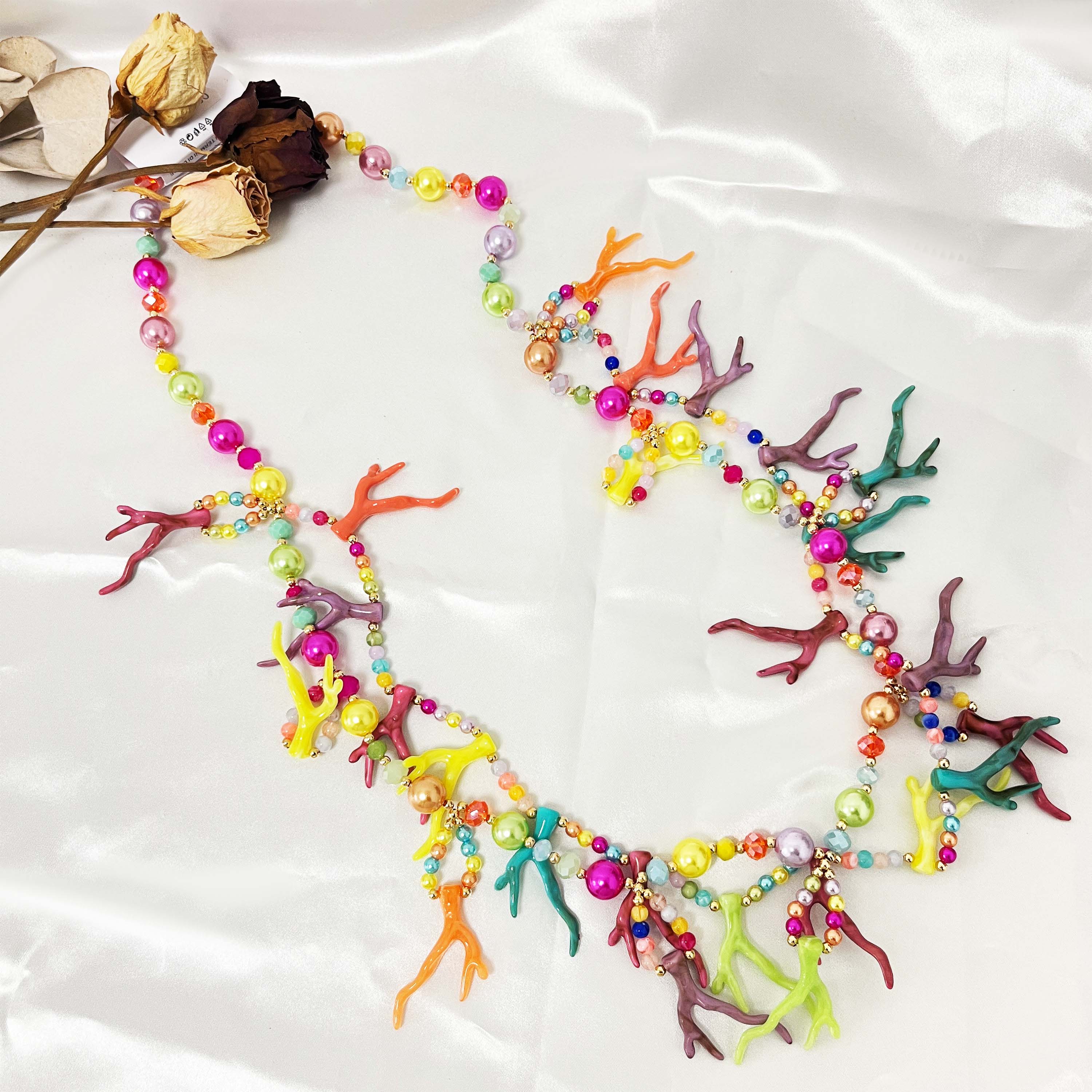 AMORINO SRL – Großhandel Perlenkette – Lange Halskette aus Korallenkristall - PC23148F174