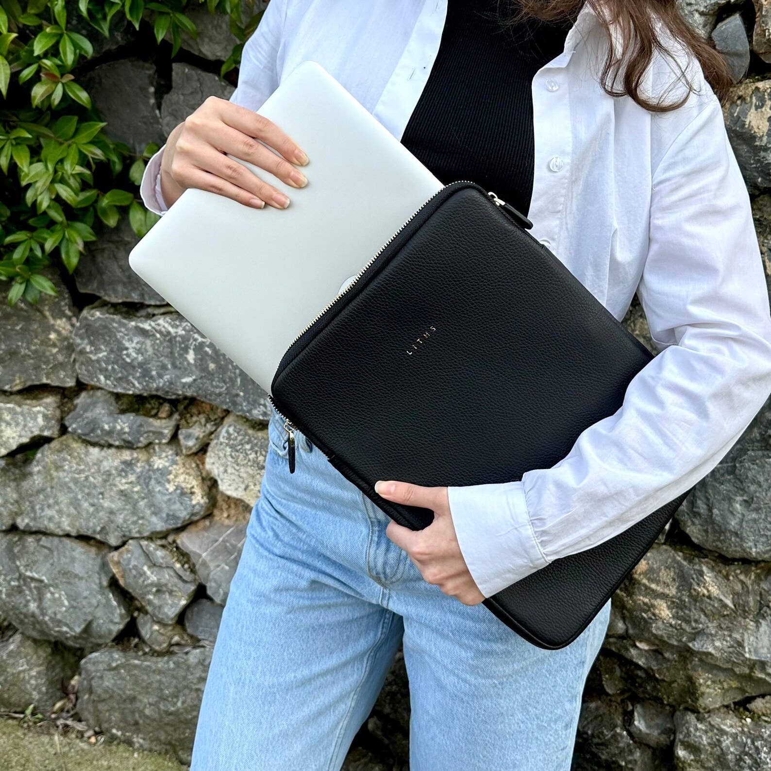 Evileyefavor – wholesale Laptop/tablet case – Women's – 13 inch Leather Zip Around Laptop Sleeve Case Bag2