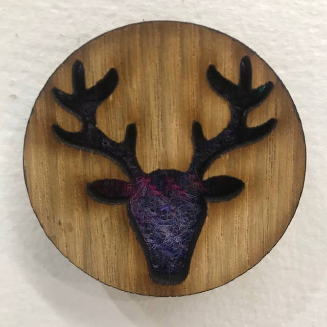 Southbeach Design – wholesale Magnet – Round Stag Magnet0