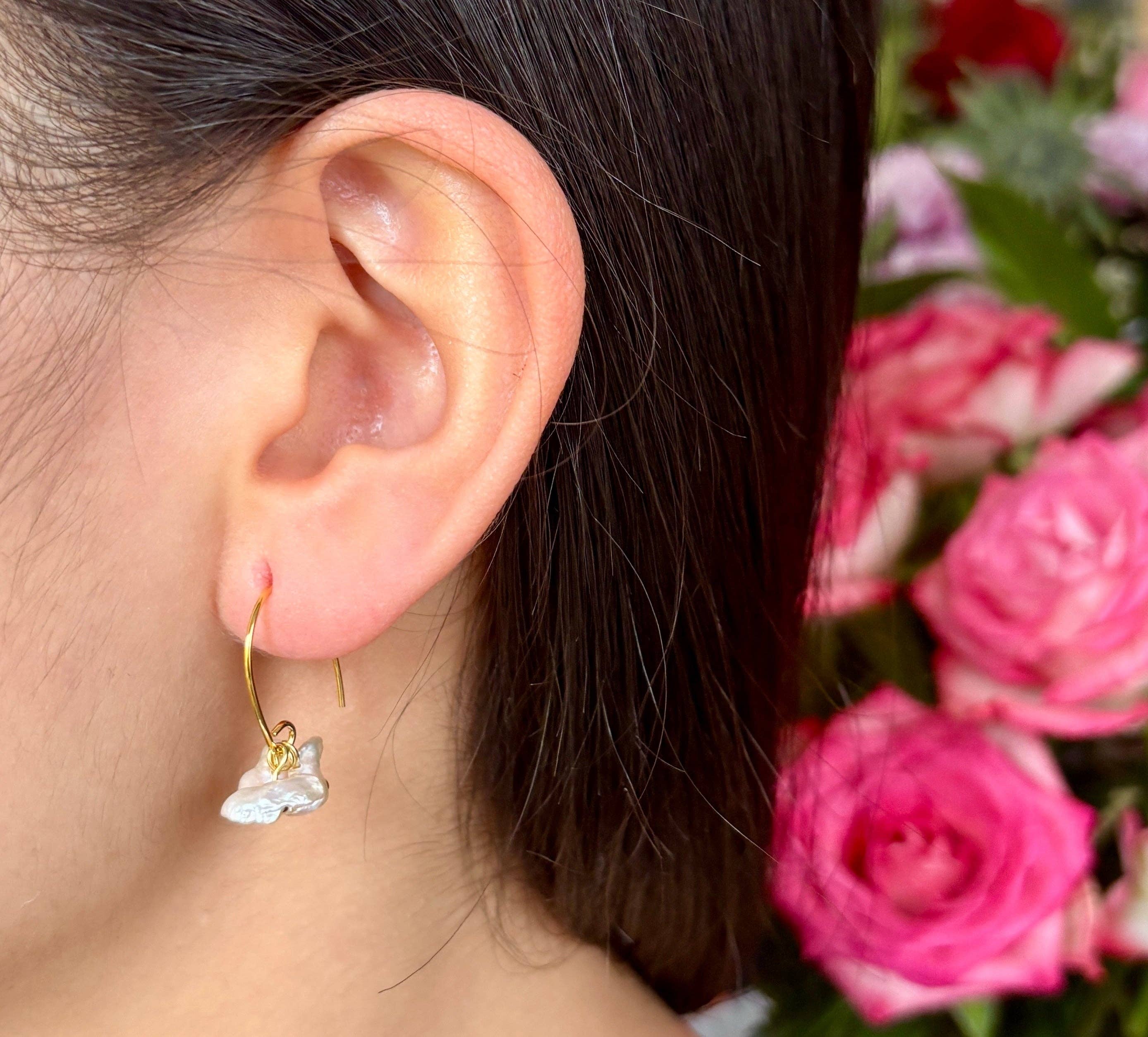 Ocean Ripples – Engroshandel Hængeøreringe og creoløreringe – 14kt forgyldte ferskvandsperleøreringe4