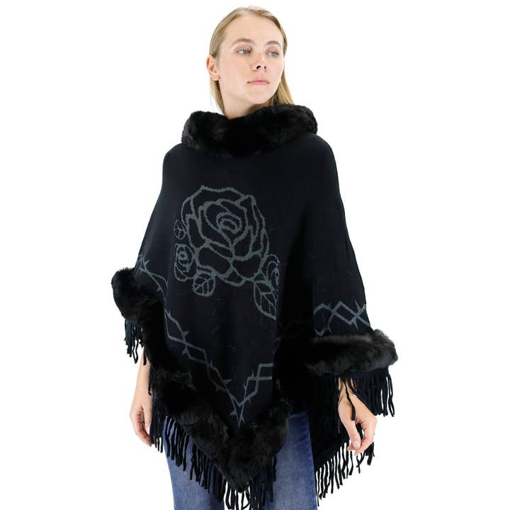 SURTIDO PONCHO DE PIEL CON FLECOS Y ESTAMPADO DE ROSAS 196 de venta al por mayor en Faire