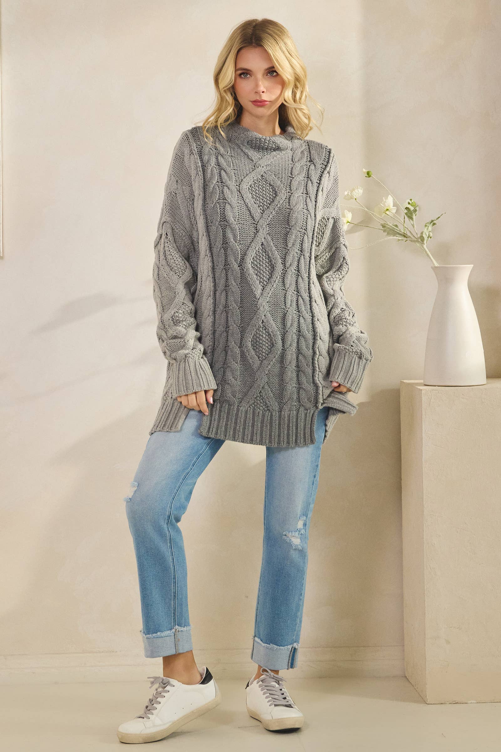 Tres Bien, Inc - Vente Pull tunique – femme - PULL À COL ROND EN MAILLE SURDIMENSIONNÉE IT-10061-DESIGN L/S7