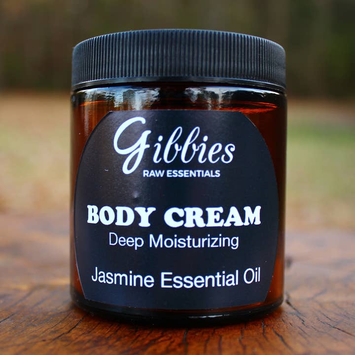 Crème pour le corps pour la vente par Gibbies Raw Essentials