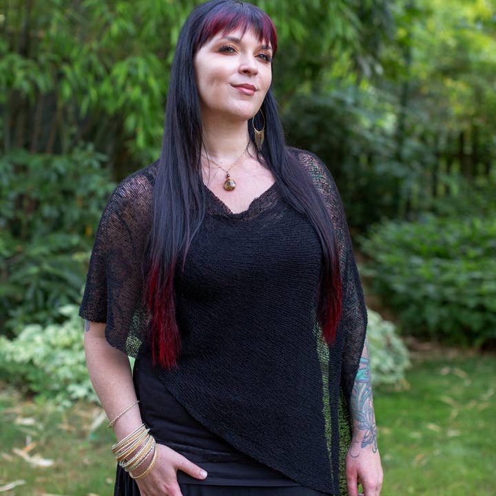 Letvægts gennemsigtig sweater poncho for engroshandel hos Ruby Sera