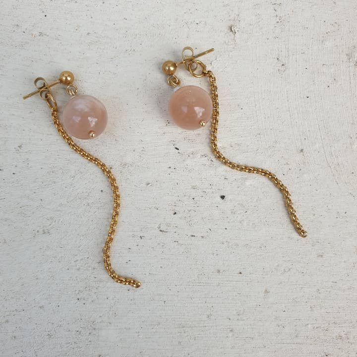 Anahita – Pendientes de piedra de luna rosa y perlas de agua dulce para venta al por mayor de matins parisiens