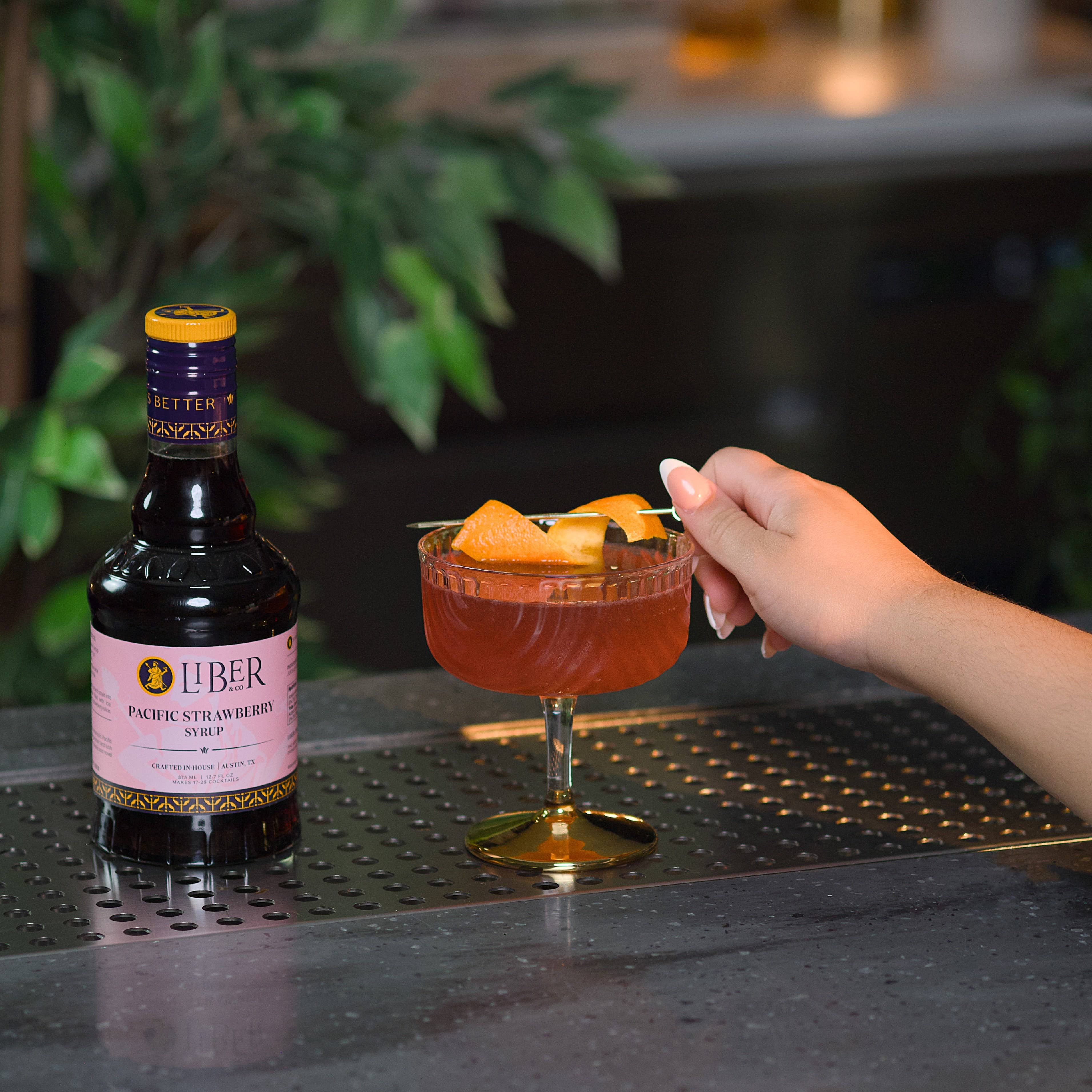 Liber & Co. - Vente Mélange/sirop pour cocktails - Sirop de fraise Pacific6