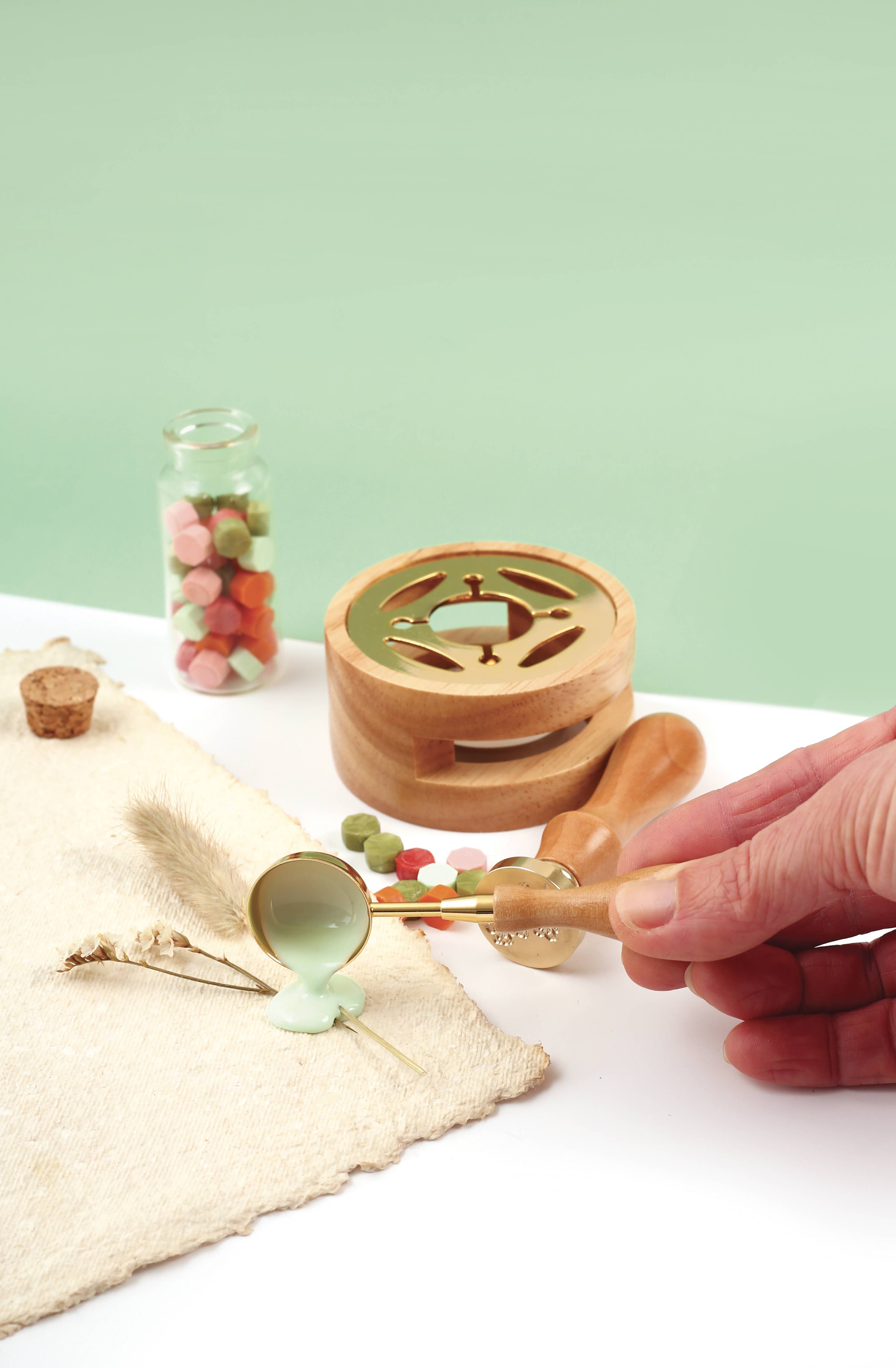 Graine Créative – wholesale Återförsäljarskyltning – Kit för blomformad sigill och förseglingsvax9