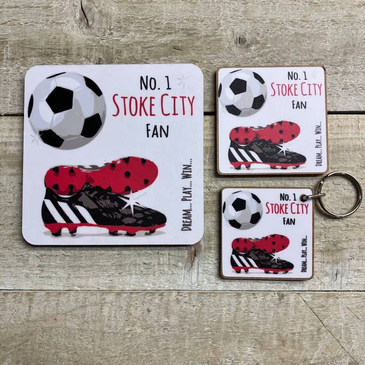 STOKE CITY FODBOLD COASTER, NØGLERING ELLER MAGNET (C/K/M-62) for engroshandel hos White Cotton Cards