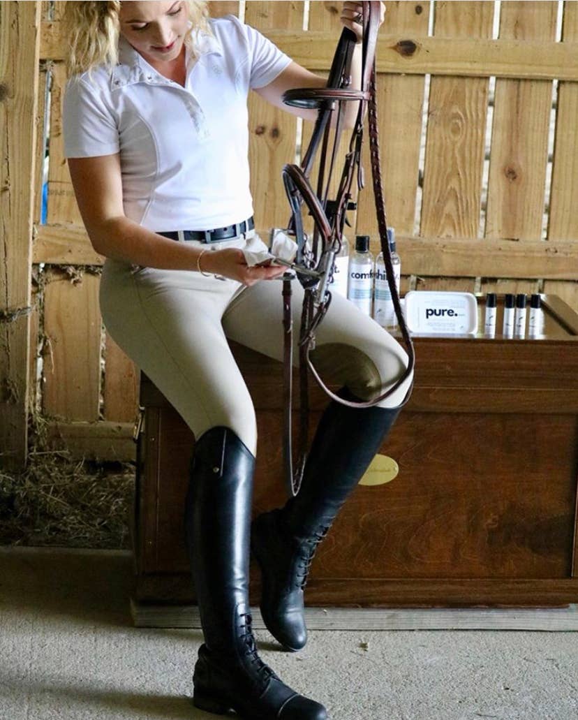 The Infused Equestrian – Condicionador de cavalo por atacado – puro. Um pouco de limpeza9