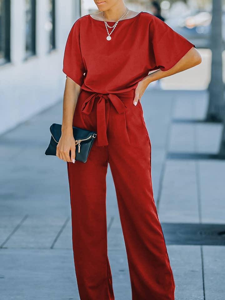 Combishort rouge à jambes larges ceinturées pour la vente par Subella