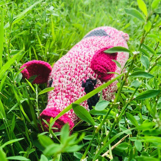Luna-Leena  - handmade in Nepal - Wholesale Knuffels - Kinderen en baby - decoration pig -  pink -  hand crochet in organic cotton3