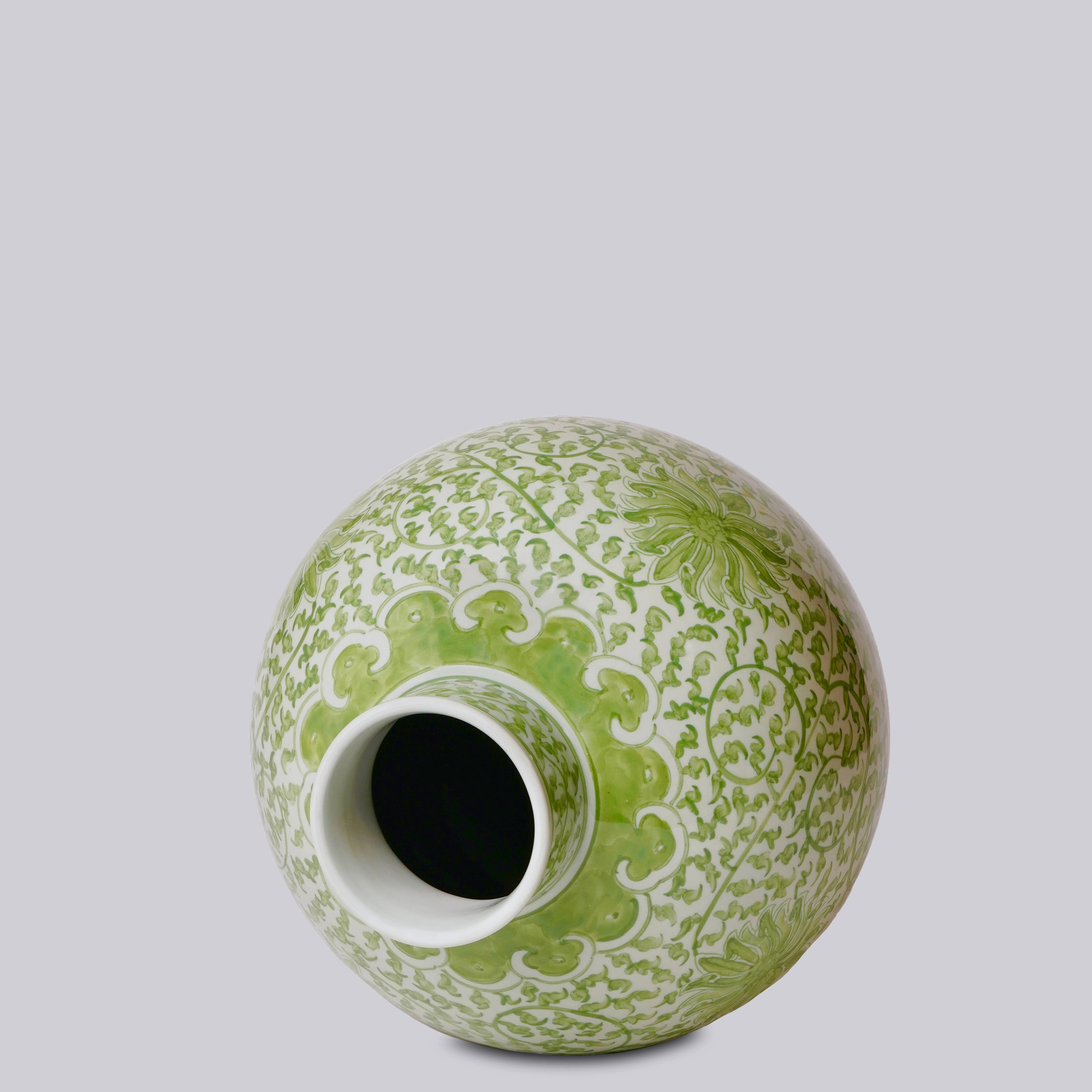 Cobalt Guild – Vaso por atacado – Vaso Globo de Porcelana Verde e Branco com Lotus em Espiral1