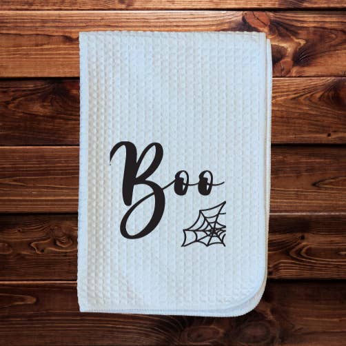 Serviette Boo pour la vente par The Adorned Willows Marketplace LLC