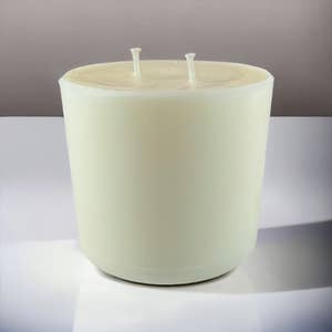 Purchase Wholesale 8oz candle jars. Free Returns & Net 60 Terms on Faire