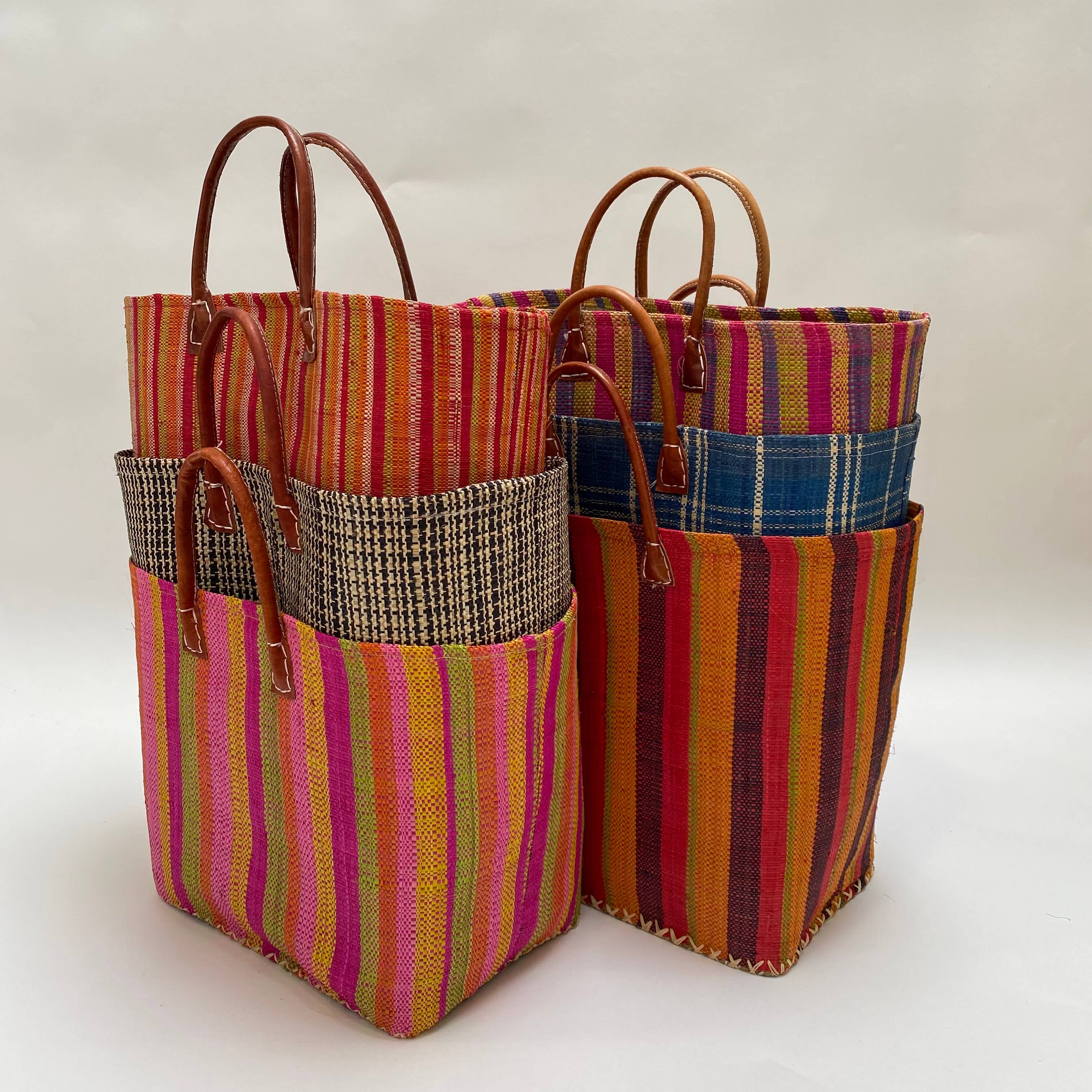 Le comptoir de la plage – Großhandel Strandtaschen – GM Fahrradkörbe, gestreift, verschiedene Chargen1