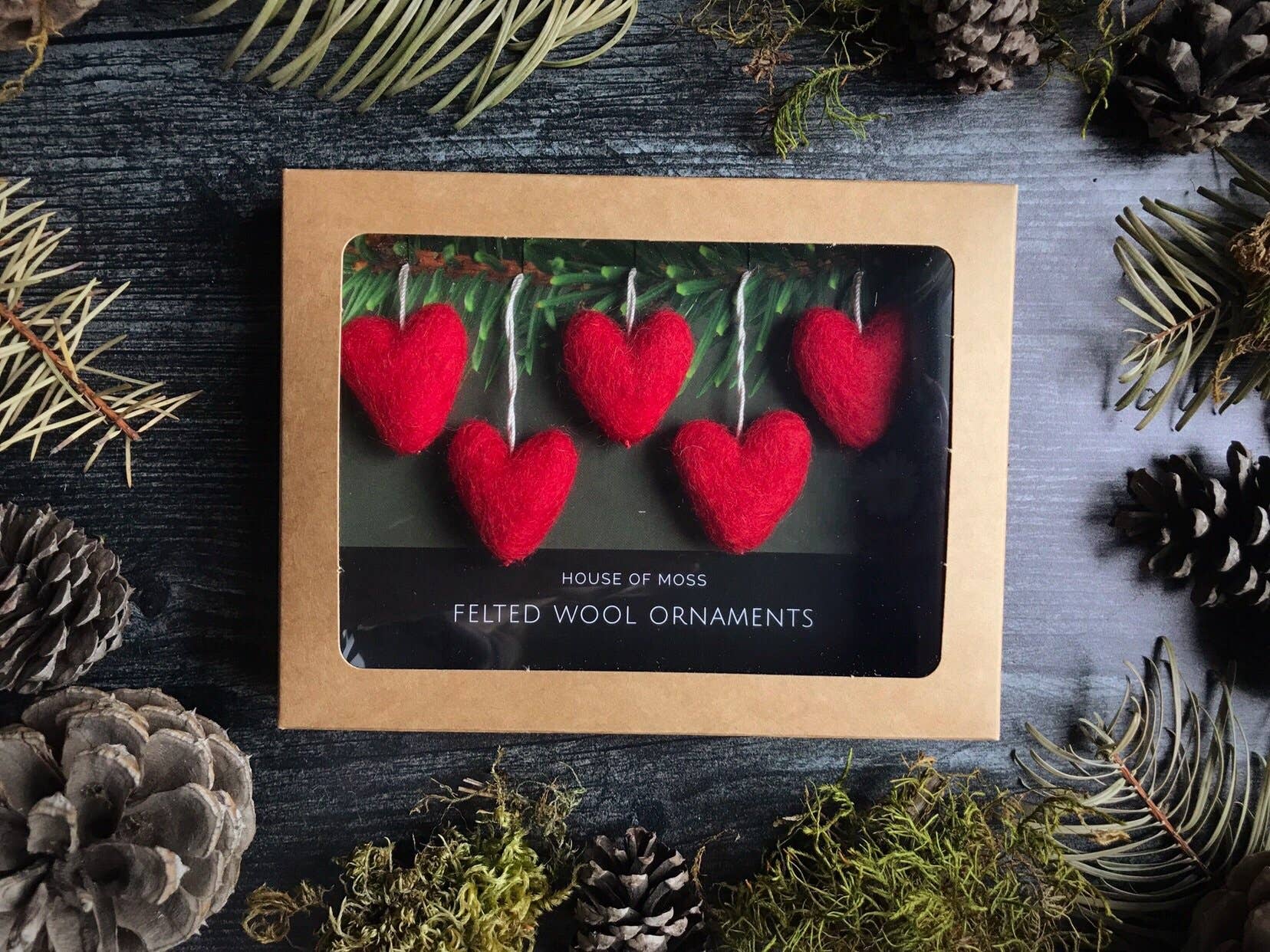House of Moss – wholesale Ornament set – Heart Ornaments | Boxed Set of 5 Mini Wool Ornaments22